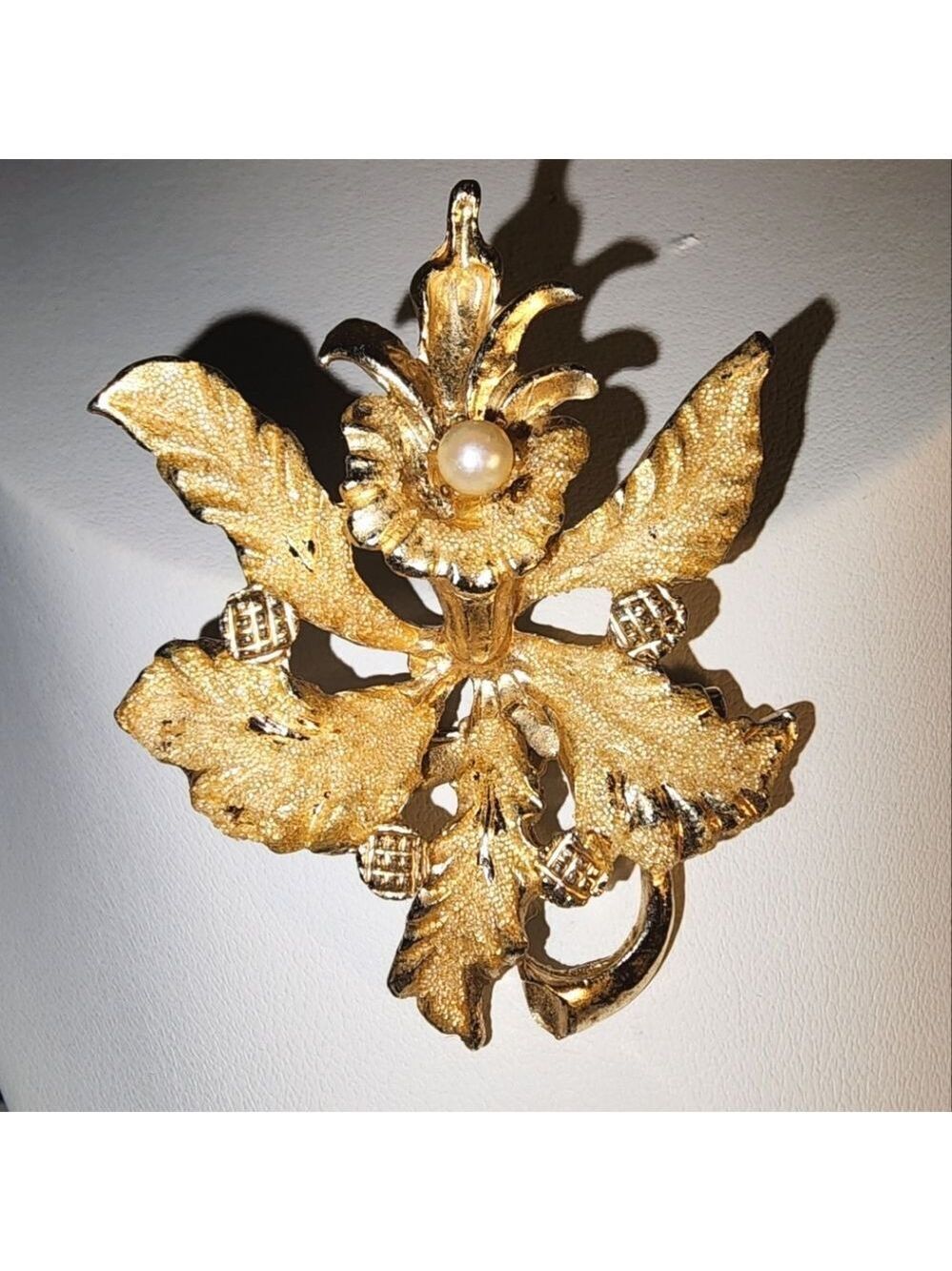 Vintage Gold Leaf Brooch with Pearl Accent